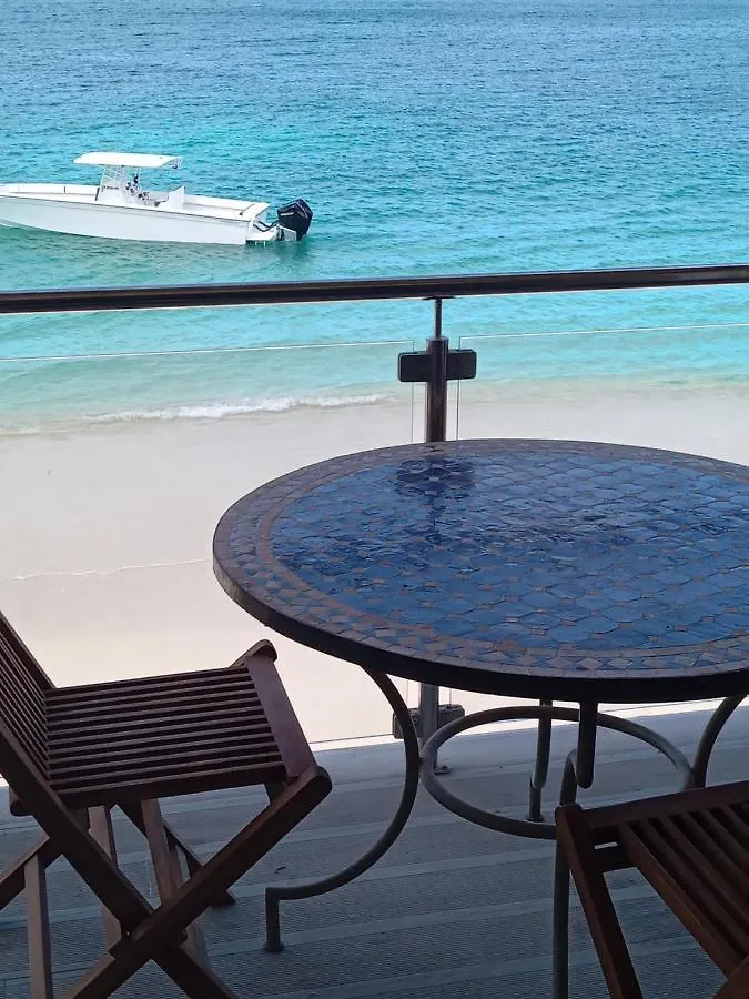 Tiki Street Side Studio With Shared Water Front Terrace At Grand Case